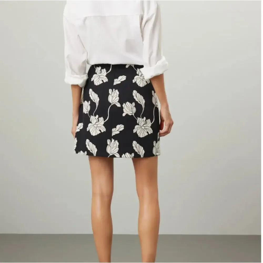 Adam Lippes Black Floral Mini Pencil Skirt Size 4 Career Polished Designer $270 - Picture 2 of 10